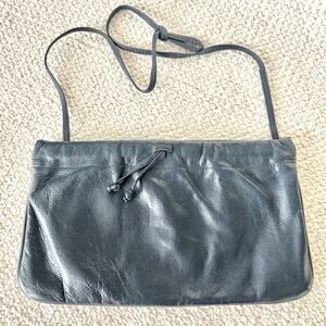 Vintage Calderon Women's Small Navy Blue Leather Shoulder Purse Pop Open